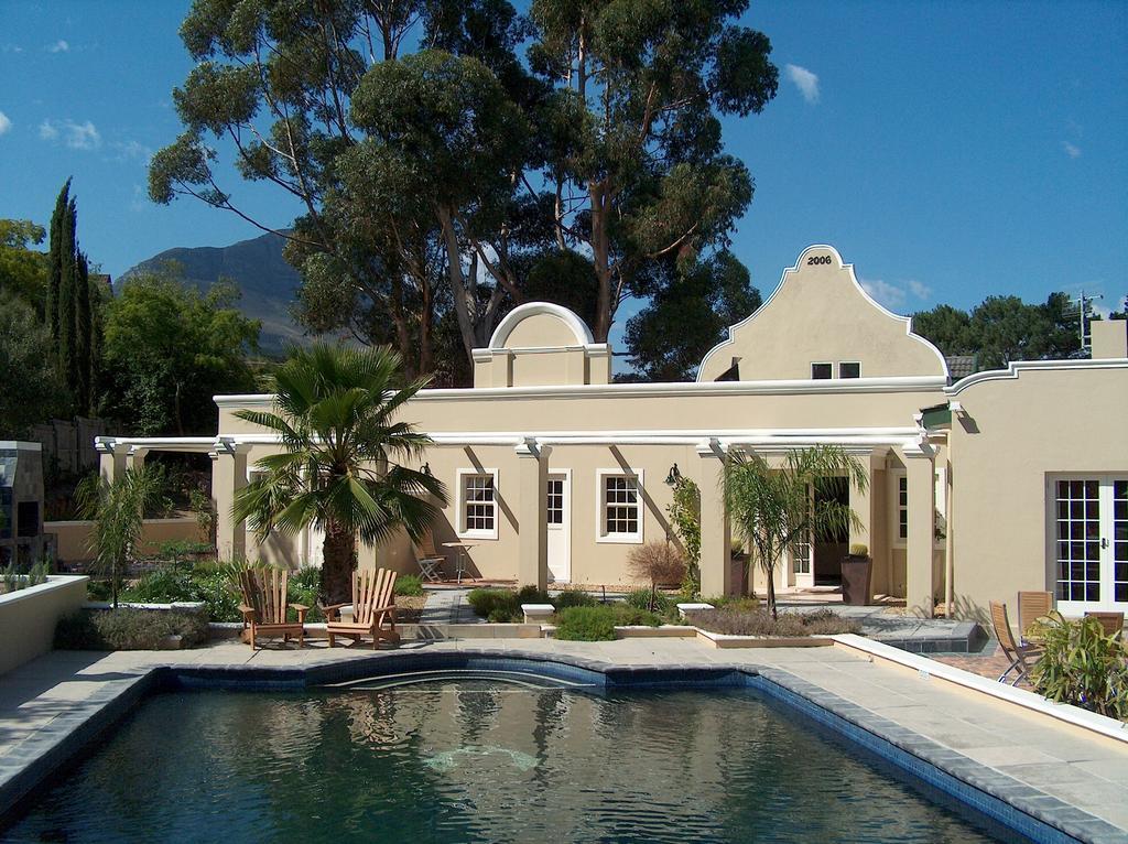 Somerset Villa Guesthouse Somerset West Bagian luar foto